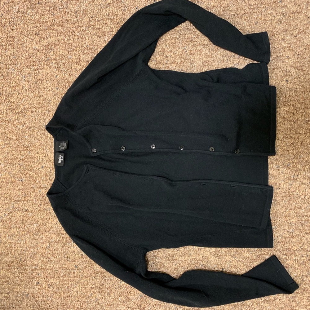 Black Mossimo sweater